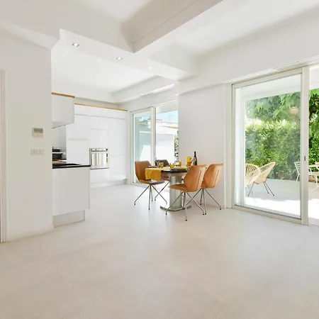 1-bedroom Walk To Garage * Κάννες